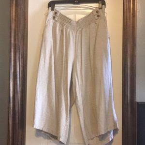 Wide leg linen Capri
